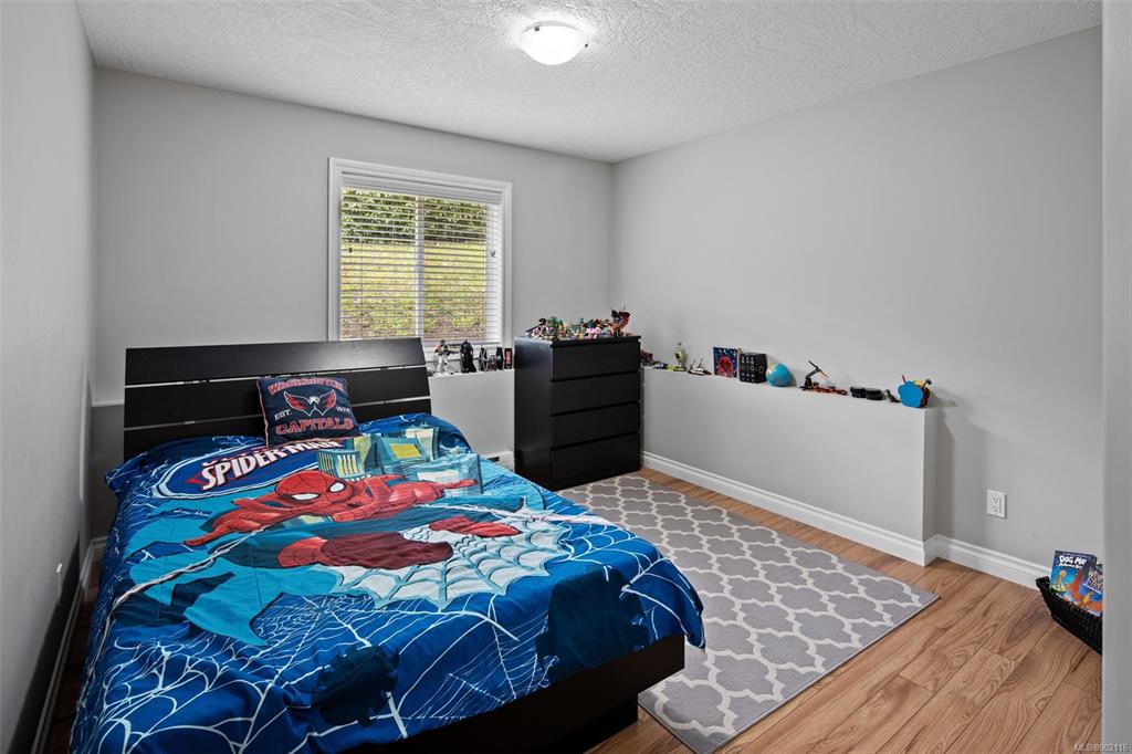 1417 Nev Place, Saanich, BC, V8P 5V6 - 16