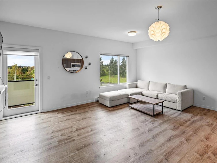 303-4052 Douglas Street, Saanich, BC, V8X 0A5 - 3
