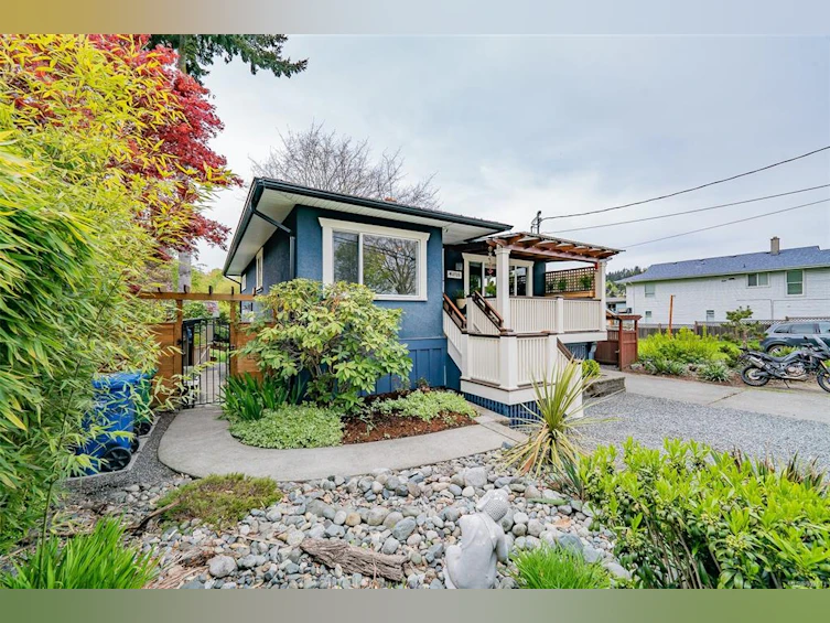 2725 Departure Bay Road, Nanaimo, BC, V9S 3W9
