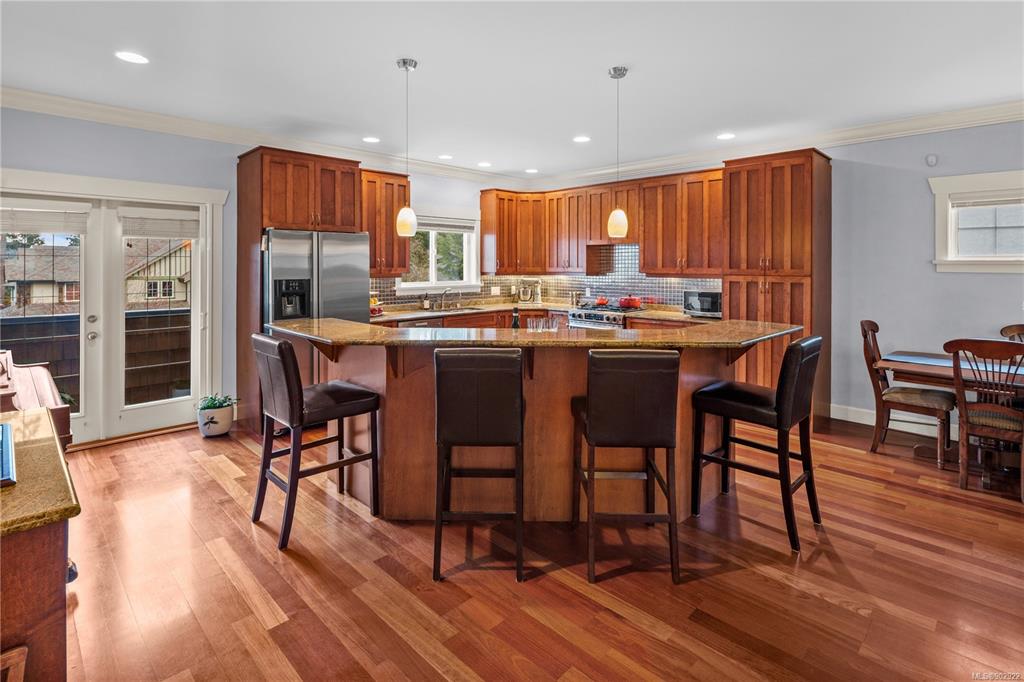 2006 Hannington Road, Langford, BC, V9B 6R6 - 14