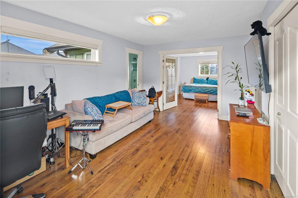 2006 Hannington Road, Langford, BC, V9B 6R6 - 26