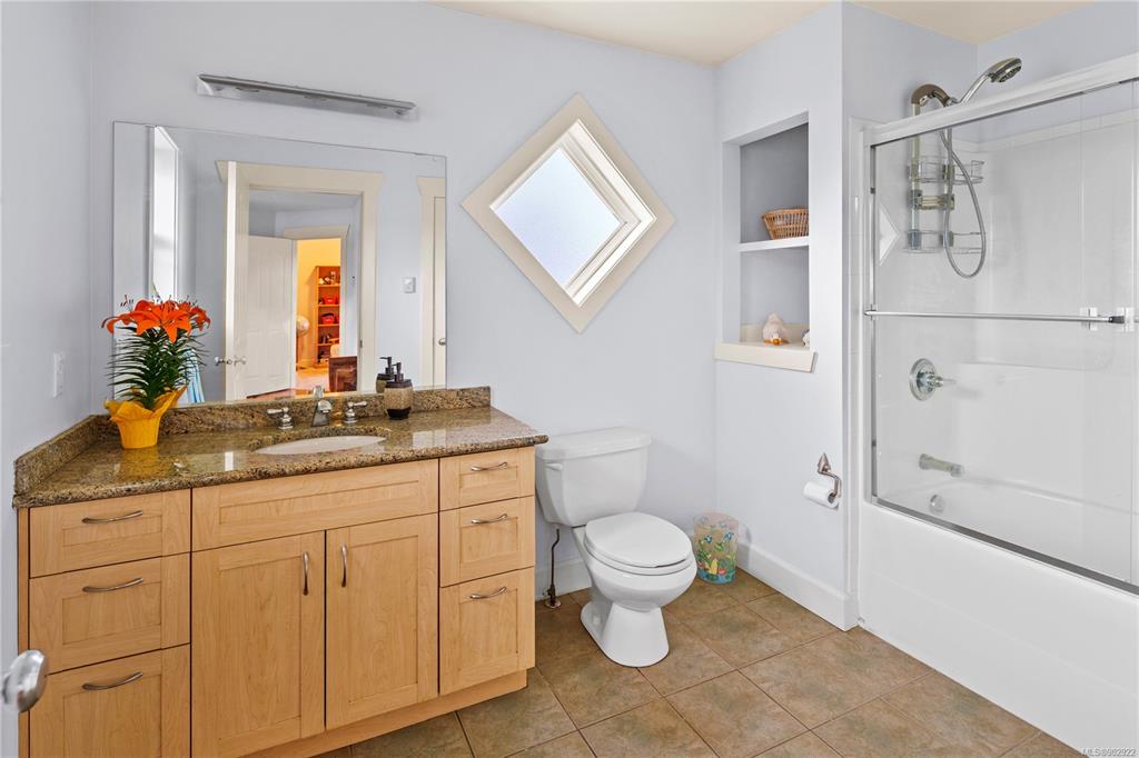2006 Hannington Road, Langford, BC, V9B 6R6 - 29
