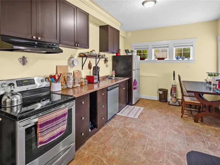2006 Hannington Road, Langford, BC, V9B 6R6 - 37