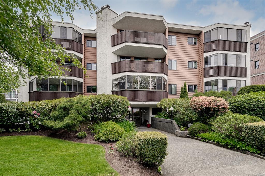 402-1031 Burdett Avenue, Victoria, BC, V8V 3G9