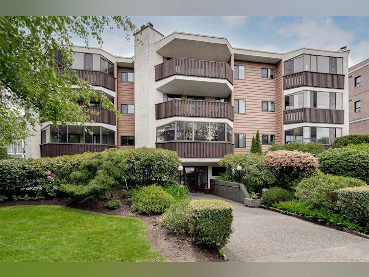 402-1031 Burdett Avenue, Victoria, BC, V8V 3G9