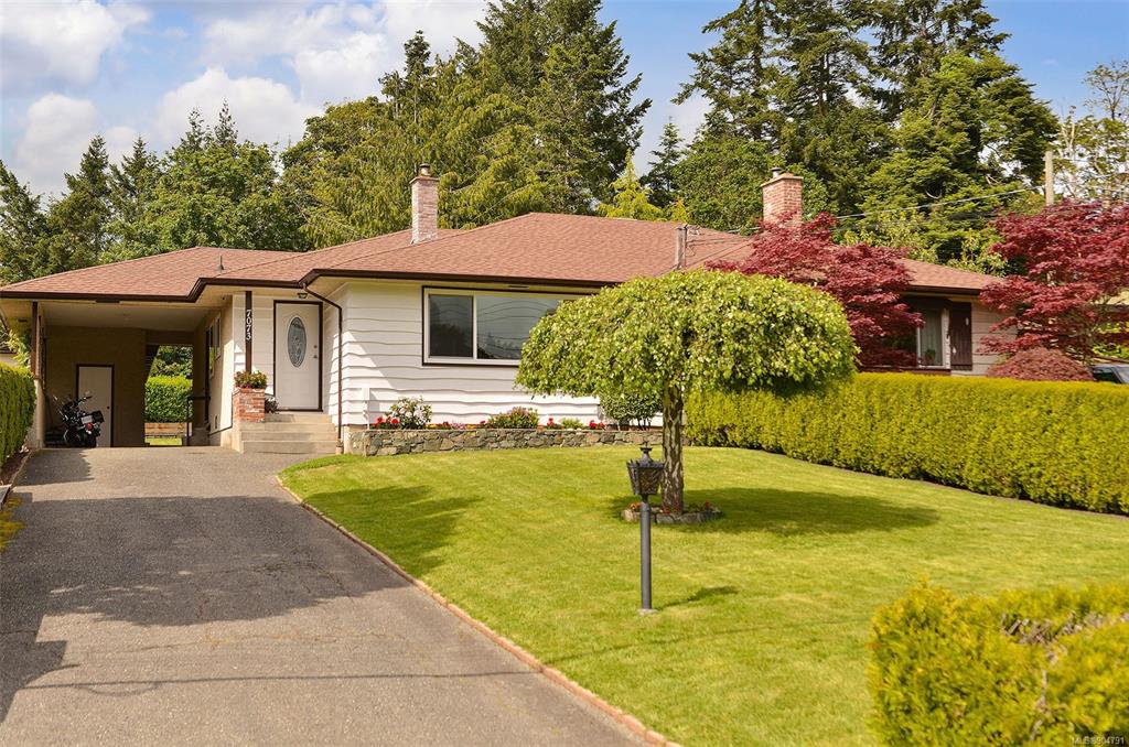 7073 Brentwood Drive, Central Saanich, BC, V8M 1B6
