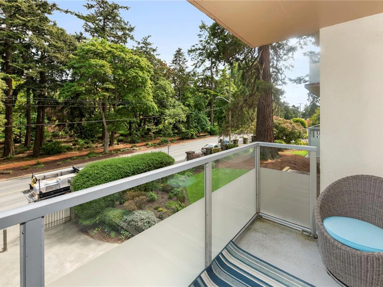 102-250 Douglas Street, Victoria, BC, V9V 2P4 - 7