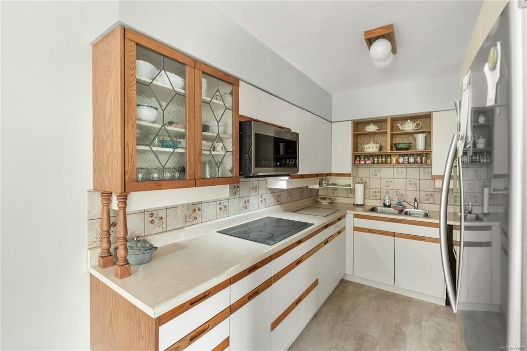 102-250 Douglas Street, Victoria, BC, V9V 2P4 - 8