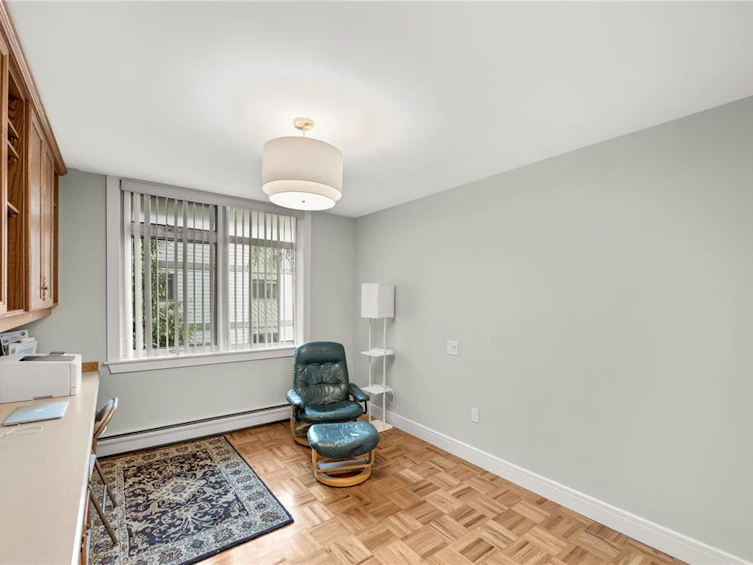 102-250 Douglas Street, Victoria, BC, V9V 2P4 - 12