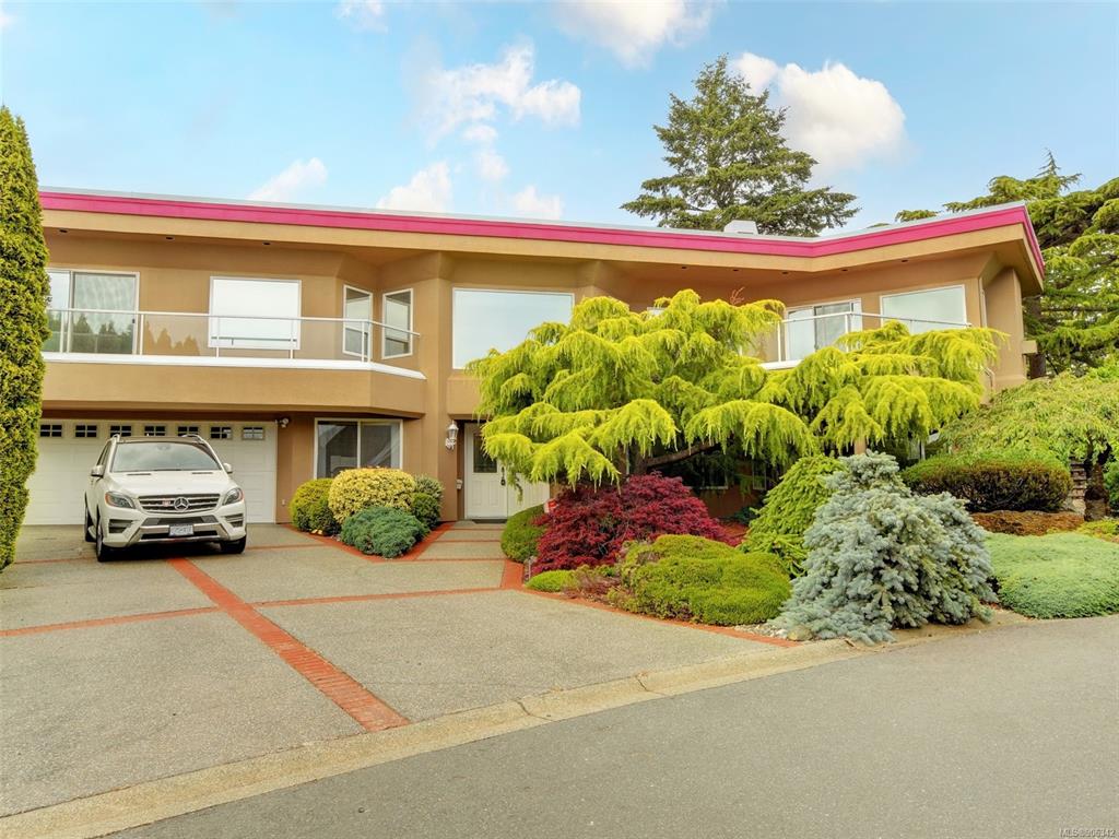 3437 Mayfair Drive, Saanich, BC, V8P 1R2