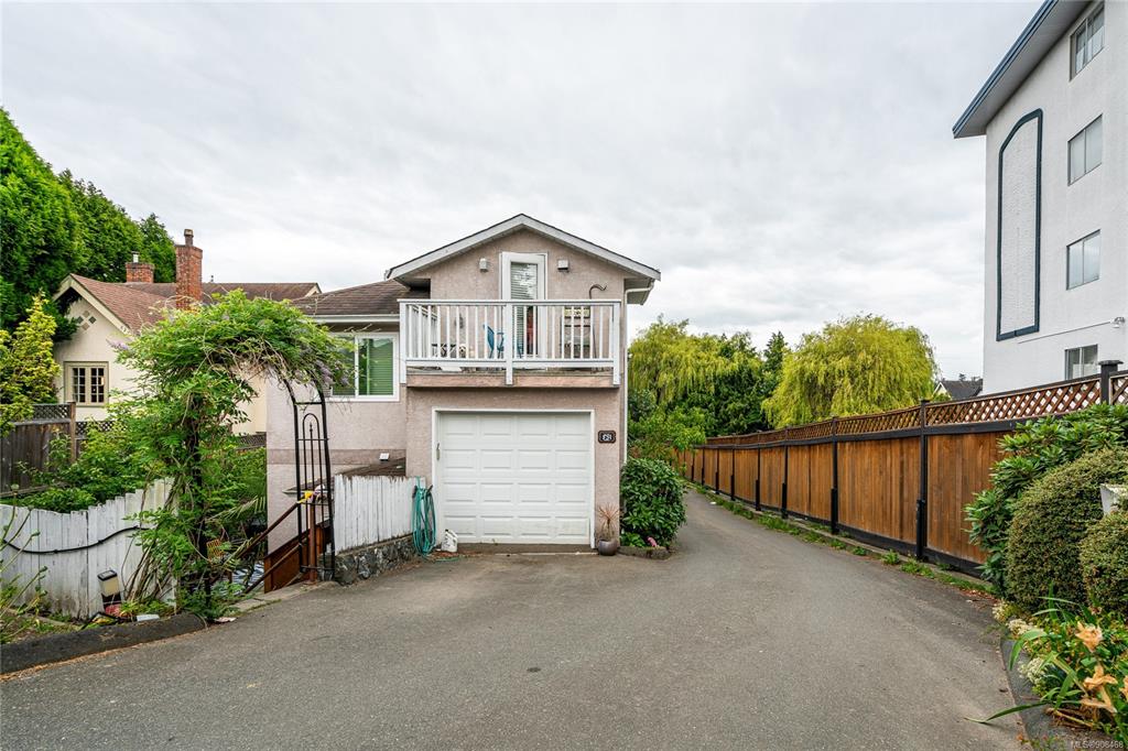 2-831 Craigflower Road, Esquimalt, BC, V9A 2W8