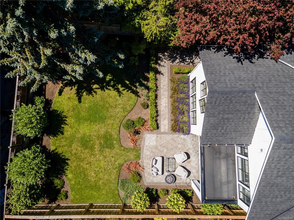 1455 Clifford Street, Victoria, BC, V8S 1M1 - 5