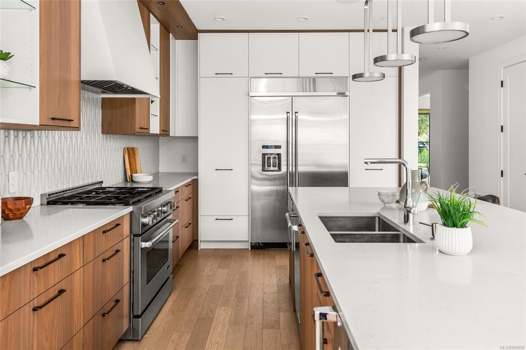 1455 Clifford Street, Victoria, BC, V8S 1M1 - 8