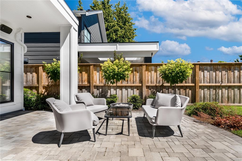 1455 Clifford Street, Victoria, BC, V8S 1M1 - 21