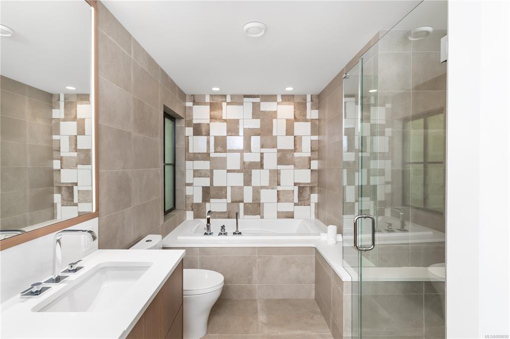 1455 Clifford Street, Victoria, BC, V8S 1M1 - 30