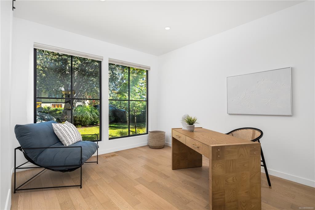 1455 Clifford Street, Victoria, BC, V8S 1M1 - 35