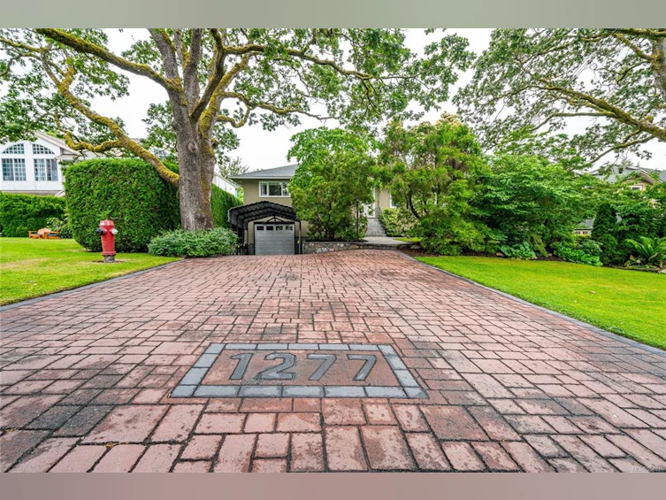 1277 Pike Street, Saanich, BC, V8P 1W4