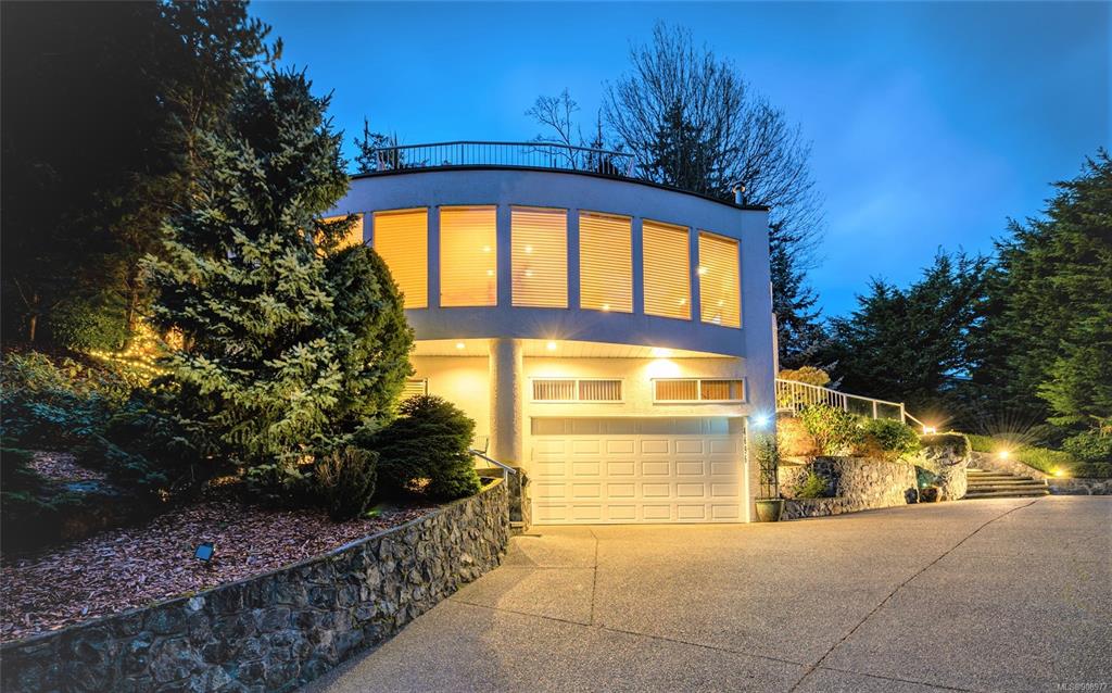 4696 Boulderwood Drive, Saanich, BC, V8Y 2P9