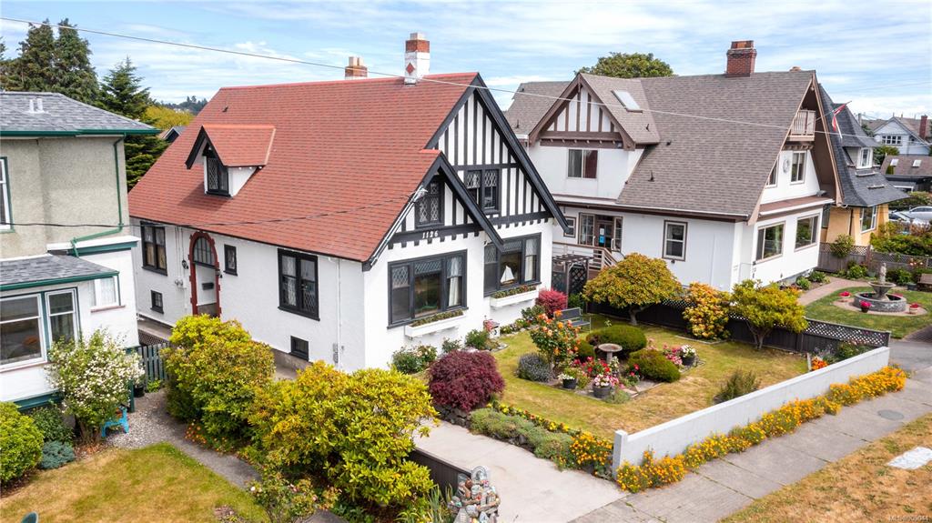1126 Dallas Road, Victoria, BC, V8W 1B9