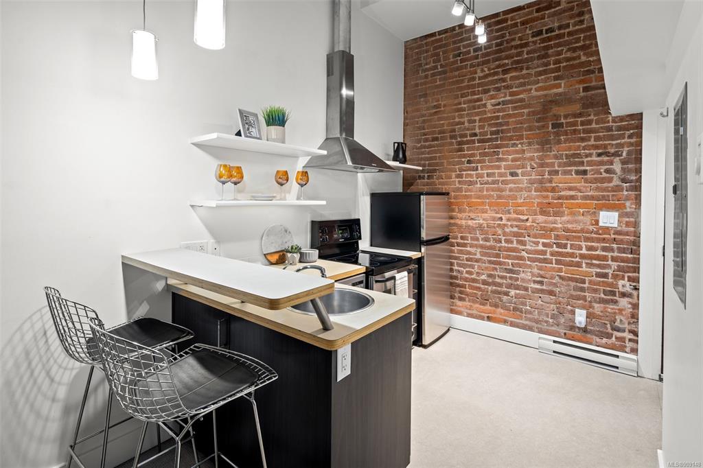 209-562 Yates Street, Victoria, BC, V8W 1K8 - 5