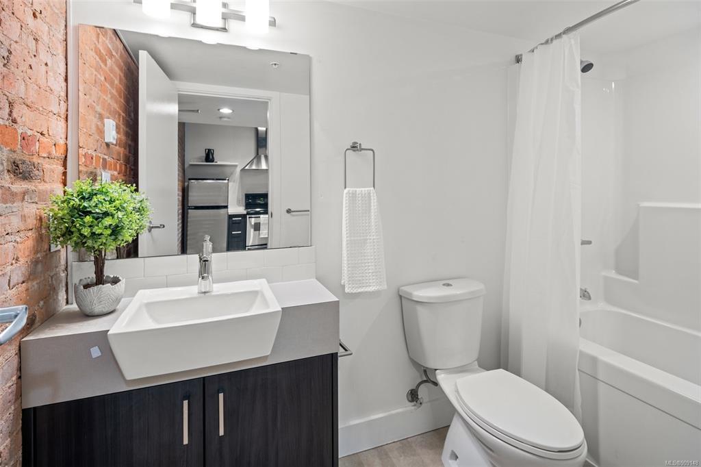 209-562 Yates Street, Victoria, BC, V8W 1K8 - 11