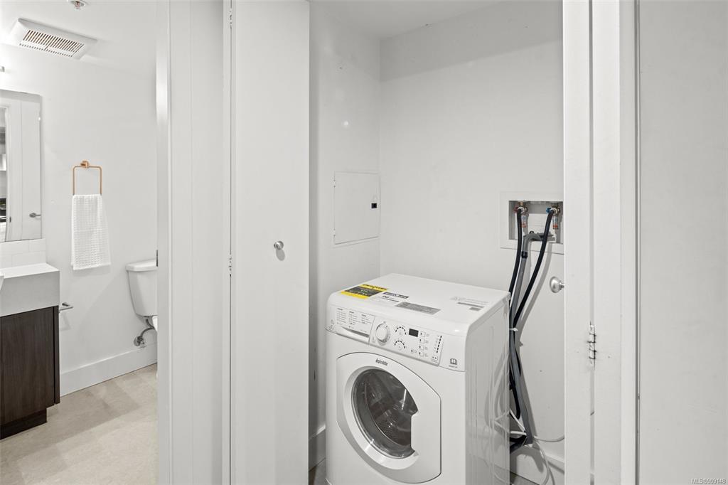 209-562 Yates Street, Victoria, BC, V8W 1K8 - 14