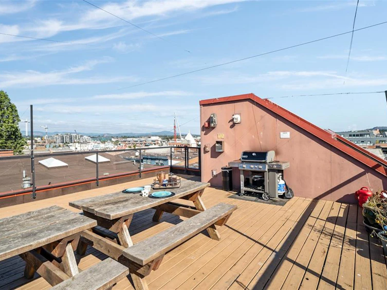 209-562 Yates Street, Victoria, BC, V8W 1K8 - 16
