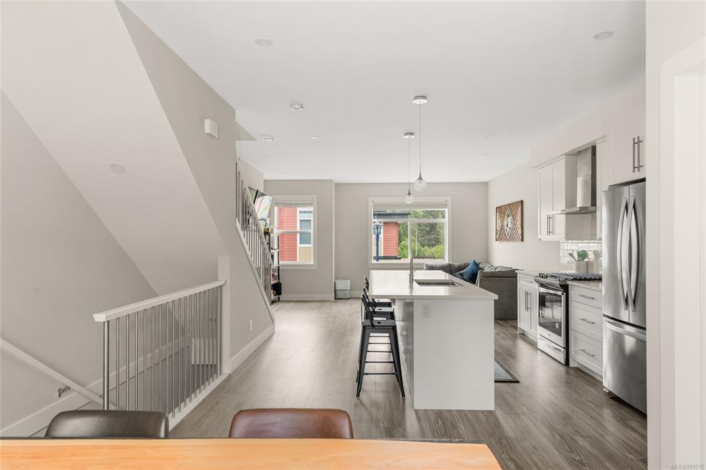 605 Selwyn Close, Langford, BC, V9B 0Z2 - 4