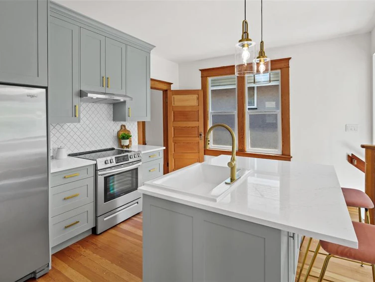 709 Connaught Road, Victoria, BC, V9A 2Z1 - 5