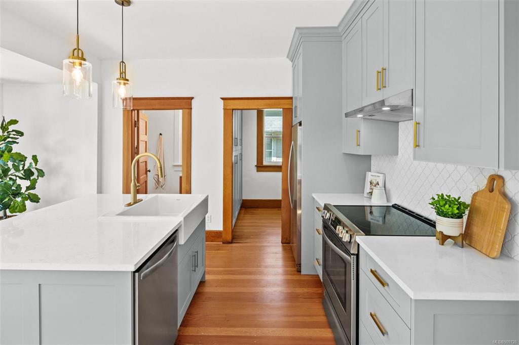 709 Connaught Road, Victoria, BC, V9A 2Z1 - 6