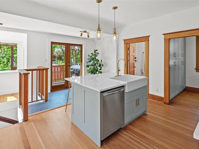 709 Connaught Road, Victoria, BC, V9A 2Z1 - 7