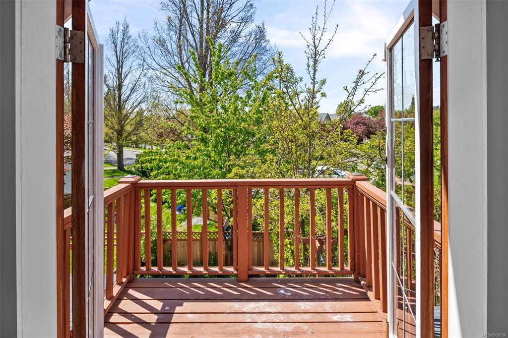 709 Connaught Road, Victoria, BC, V9A 2Z1 - 18