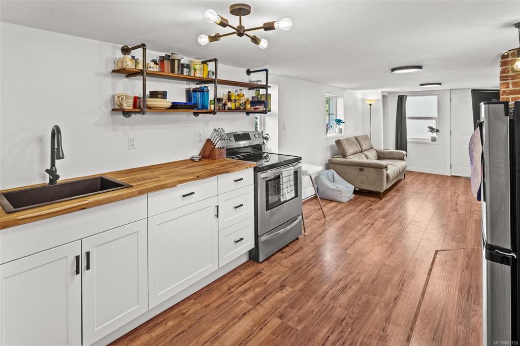 709 Connaught Road, Victoria, BC, V9A 2Z1 - 25