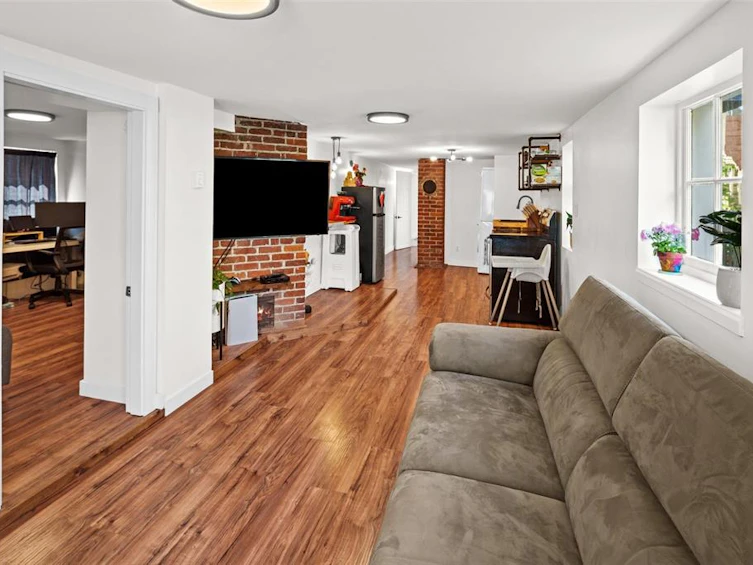 709 Connaught Road, Victoria, BC, V9A 2Z1 - 28