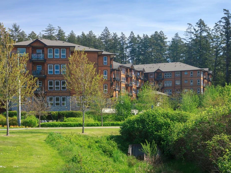 110 - 201 Nursery Hill Drive, View Royal BC V9B 0H7