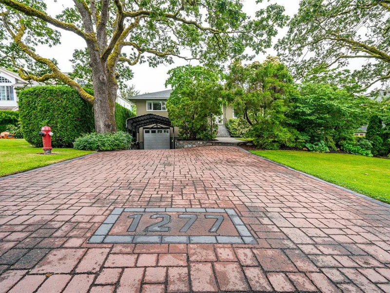 1277 Pike Street, Saanich BC V8P 1W4