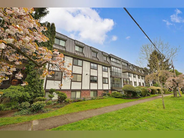 401-1101 Hilda Street, Victoria, BC, V8V 4T2
