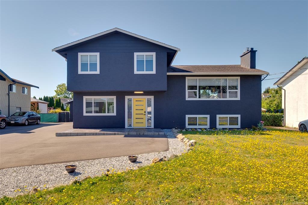 2035 Ardwell Avenue, Sidney, BC, V8L 2L6