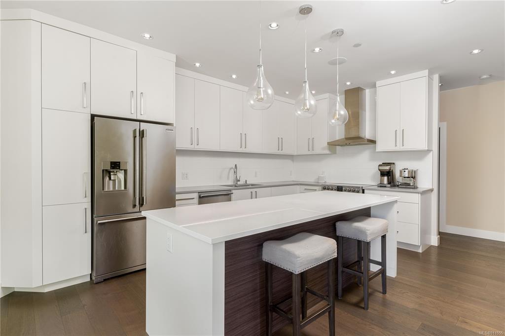 1161 Nature Park Place, Highlands, BC, V9B 0S6 - 8