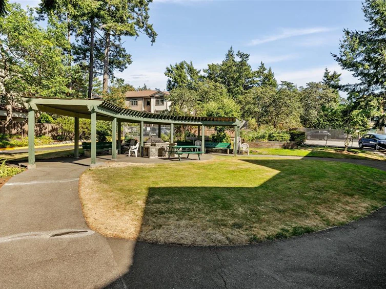 312-290 Island Highway, View Royal, BC, V9B 1G5 - 6