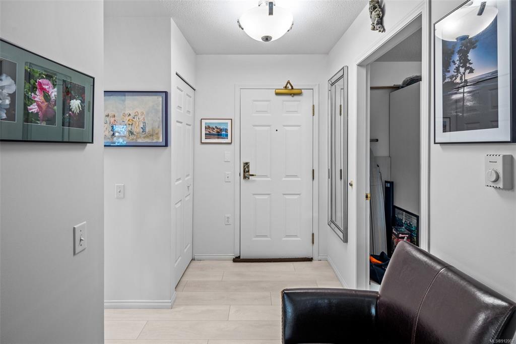 312-290 Island Highway, View Royal, BC, V9B 1G5 - 8