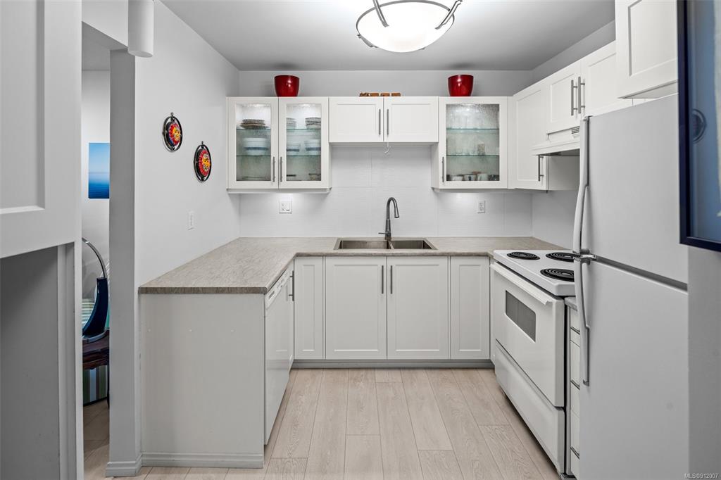 312-290 Island Highway, View Royal, BC, V9B 1G5 - 11