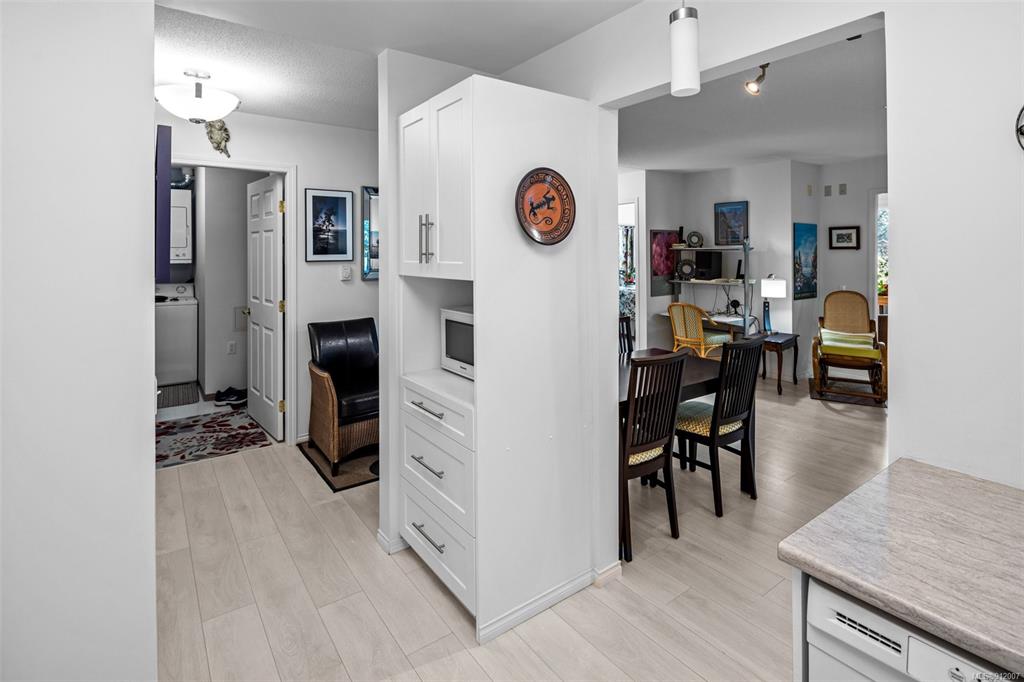 312-290 Island Highway, View Royal, BC, V9B 1G5 - 12