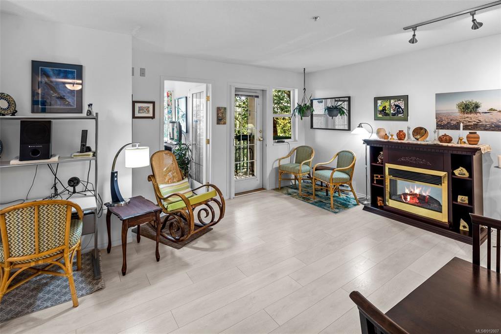 312-290 Island Highway, View Royal, BC, V9B 1G5 - 14