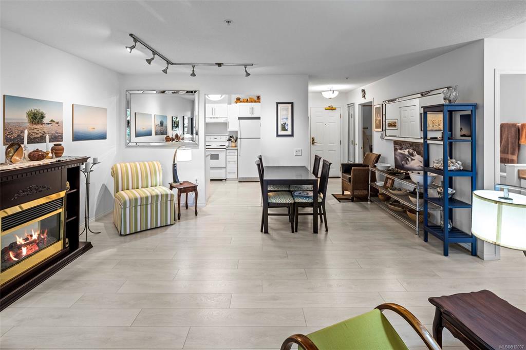 312-290 Island Highway, View Royal, BC, V9B 1G5 - 17
