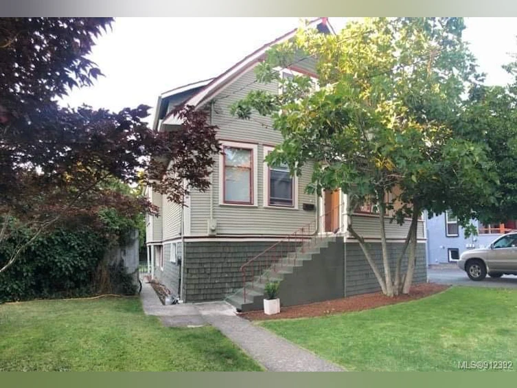 1742 Pembroke Street, Victoria, BC, V8R 1W6