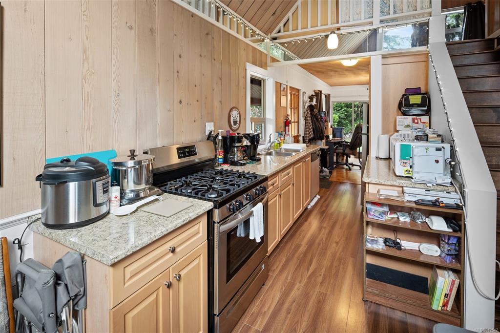 2874 Leigh Road, Langford, BC, V9B 4G3 - 18