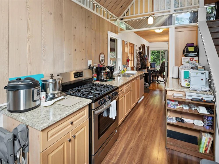 2874 Leigh Road, Langford, BC, V9B 4G3 - 18