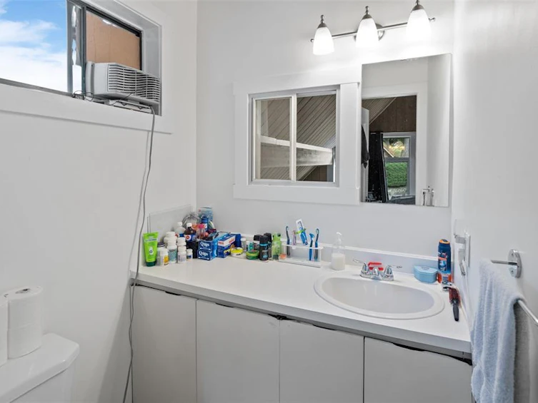 2874 Leigh Road, Langford, BC, V9B 4G3 - 23