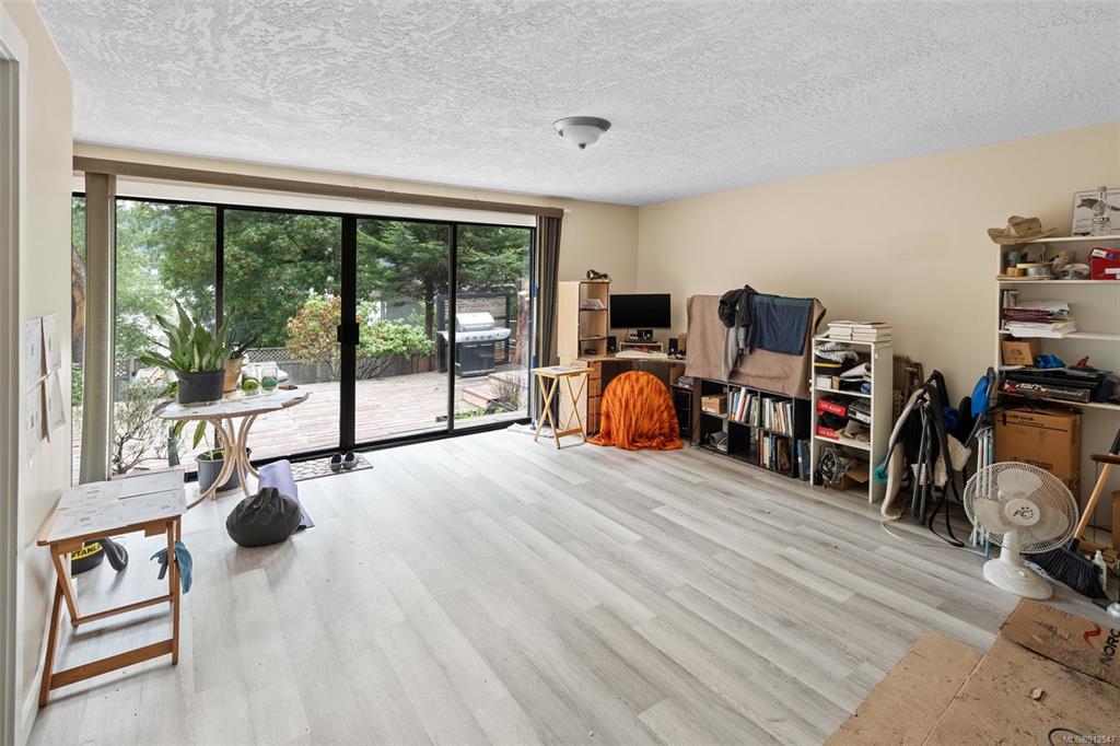 2874 Leigh Road, Langford, BC, V9B 4G3 - 30